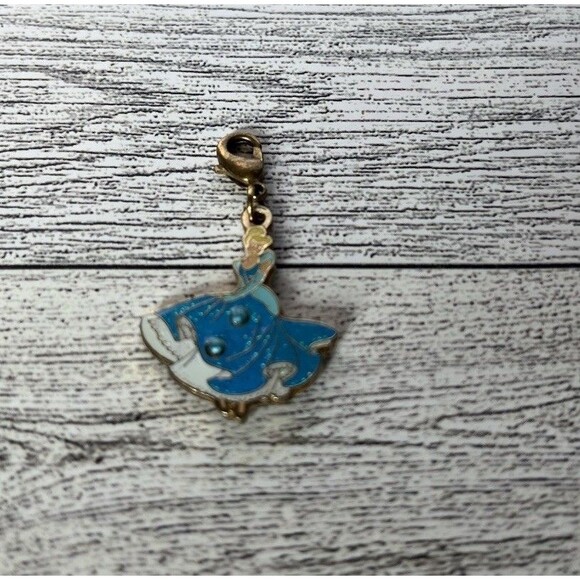 Vintage Disney Cinderella Princess Enamel Clip On Charm Zipper Pull - Picture 2 of 4
